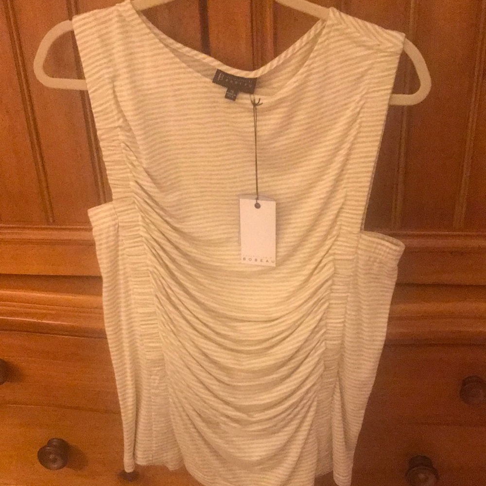 New! Bobeau top with side draping